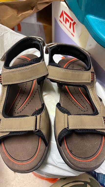 Scarpe da donna: Sandale neu Gr 41 – Usato da Menzingen venduto da lua123