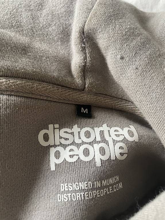 Maglioni & Felpe: Distorted People Pullover M grau – Usato da Zürich venduto da bei_7cvn 3