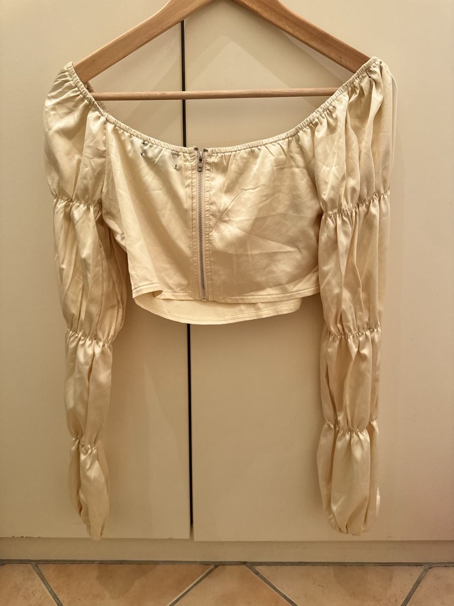 Tops: top crème – D'occasion à Lonay par nei_79jc 2