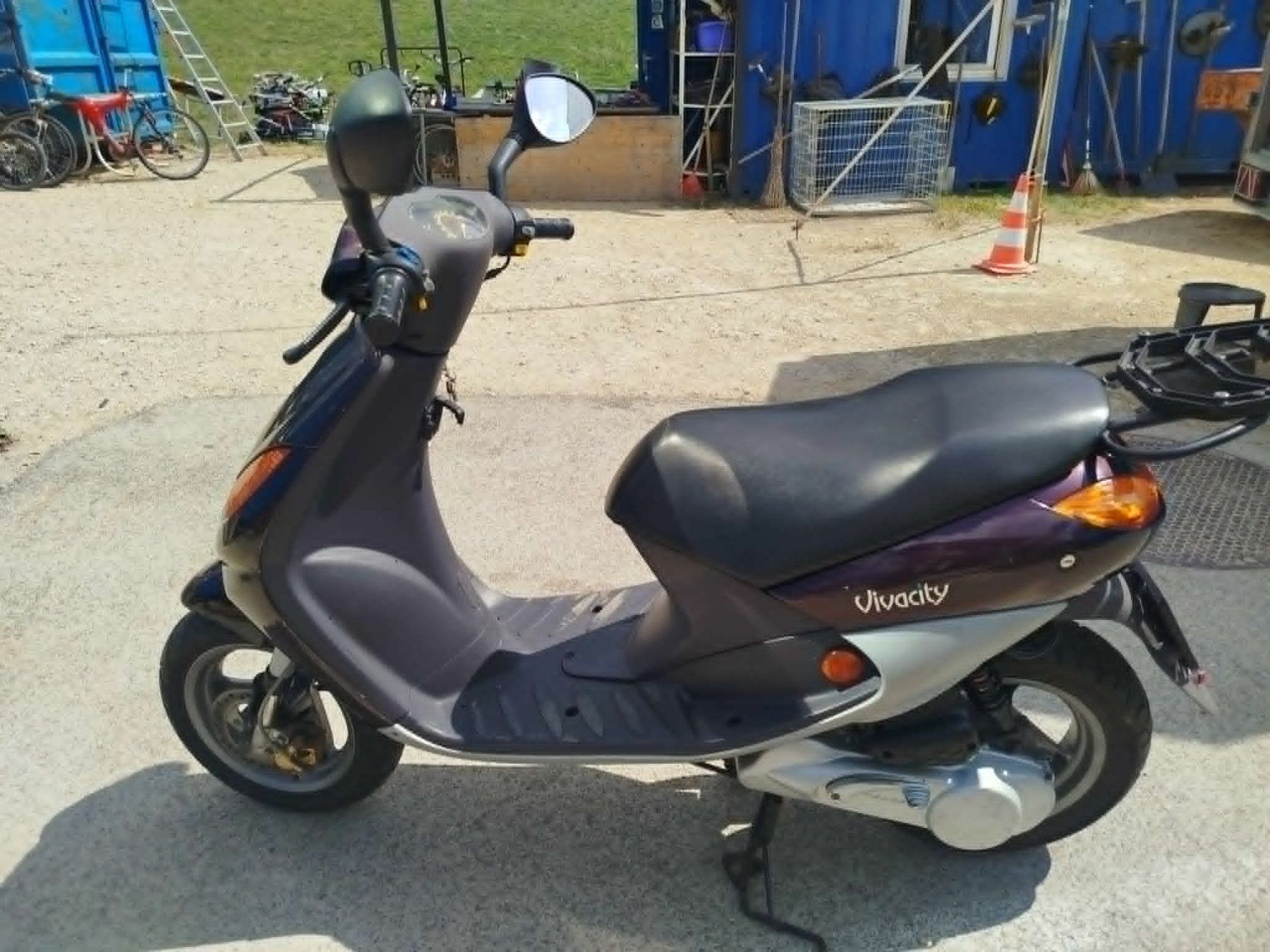 Peugeot Scooters: Scooter Peugeot Vivacity – Gebraucht aus La Chaux-de-Fonds von Emmaus2300CDF