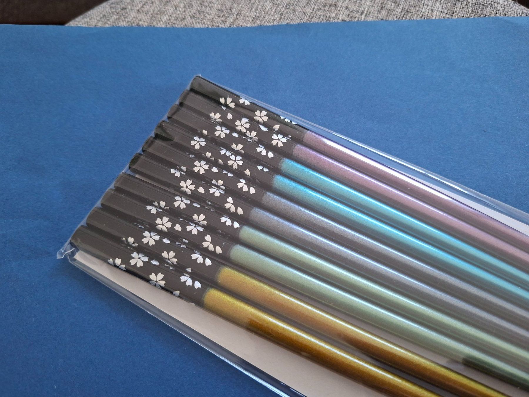 Set di posate: Made in Japan CHOPSTICKS set/Stäbchen/Silver Cherry Blossoms – Nuovo (secondo la descrizione) da Goldach venduto da mamakotzi 1