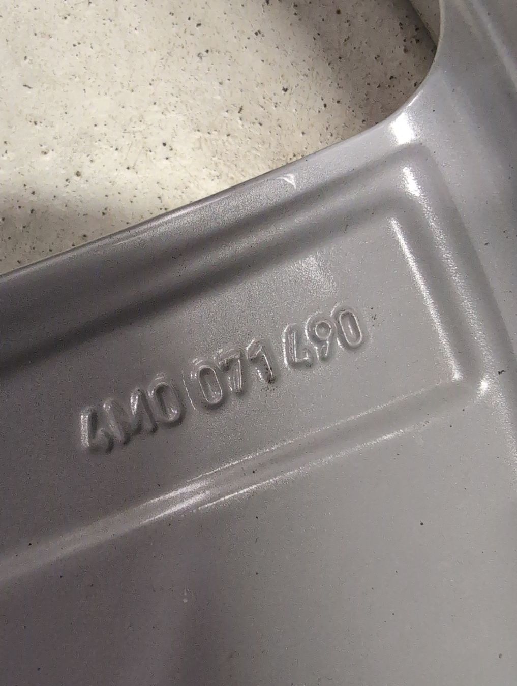 Audi Cerchioni: Alufelge zu Audi – Usato da Trimstein venduto da ef79 3