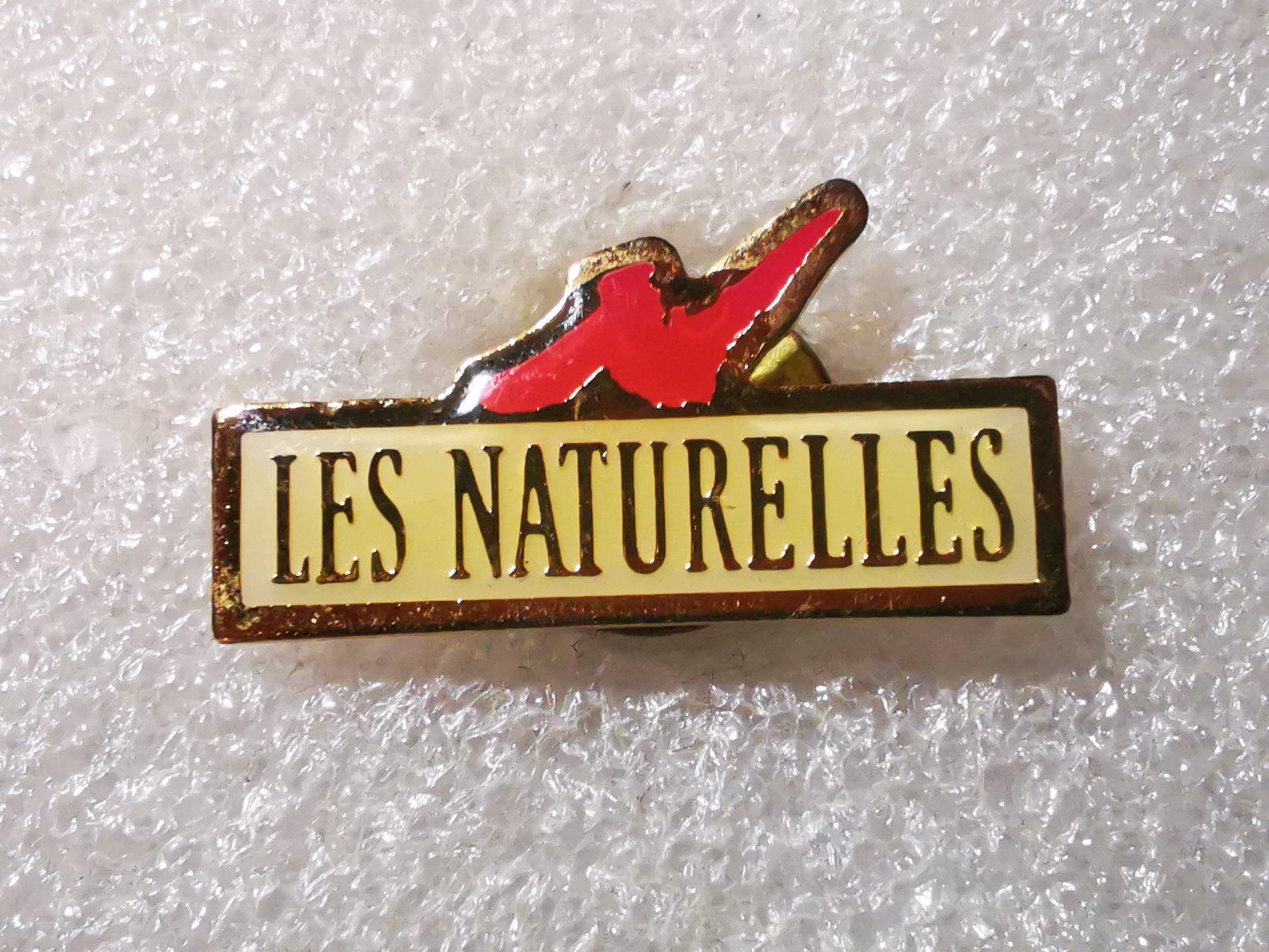 Placchette & Badge: Ansteckpin 15: Les Naturelles – Usato da Oppligen venduto da Pin-Fall-Shop