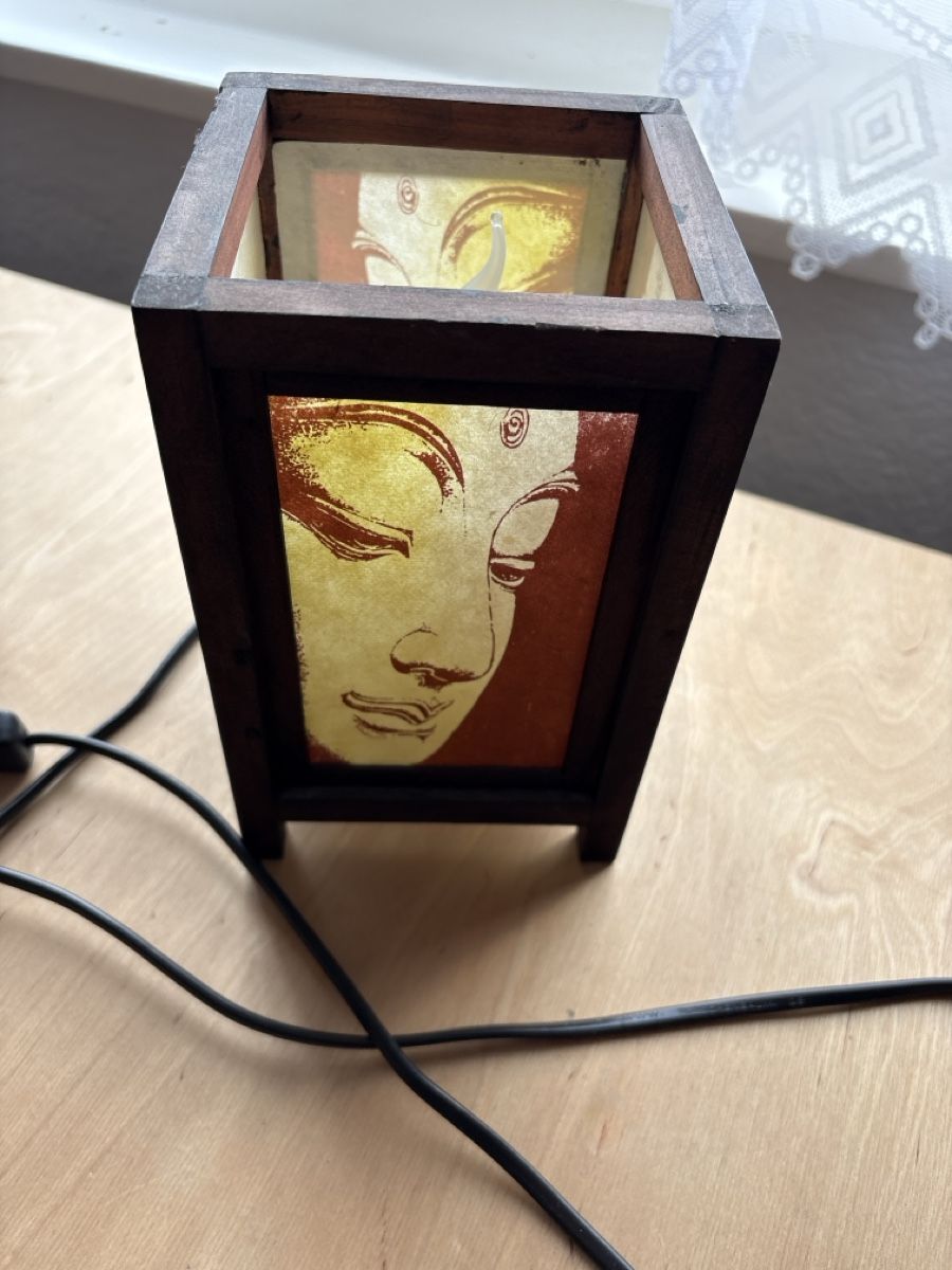 Lampade: Tischlampe Holz mit asiatischem Bild – Usato da Thun venduto da Gitarre-1 4