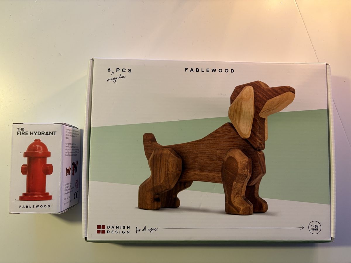 Statuette: Dackel Holzfigur Magnetisch - NEU - Originalpreis 75,- – Nuovo e nell'imballaggio originale da Meilen venduto da mdiver83