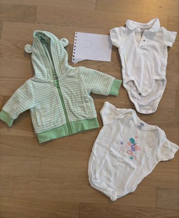 Baby Kleidung 3er Set Grösse 50 & 50/56 Jäckchen Bodys