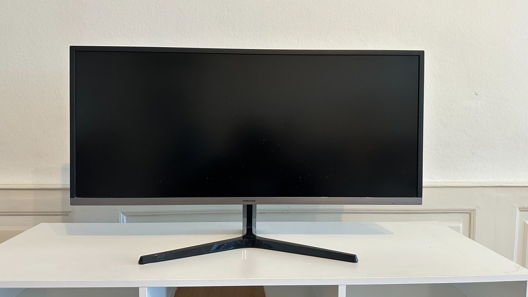 Monitor: Moniteur Samsung Ultra Wild 34'' – Usato da Fribourg venduto da Raphael-I