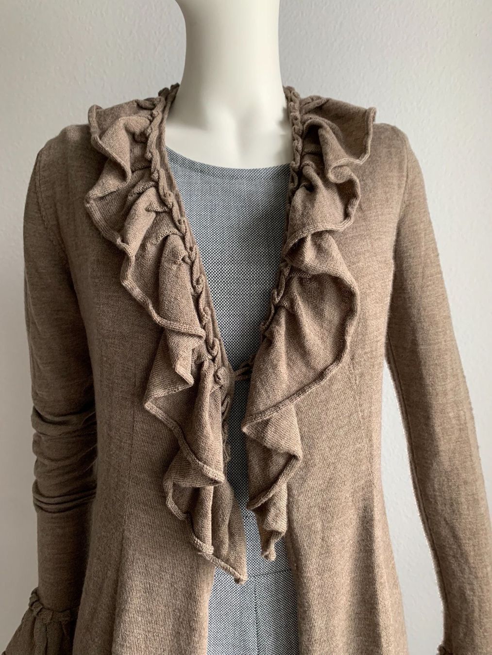 Giacche: Gothainprimis Strickjacke – Nuovo (secondo la descrizione) da Winterthur venduto da 11.11 4