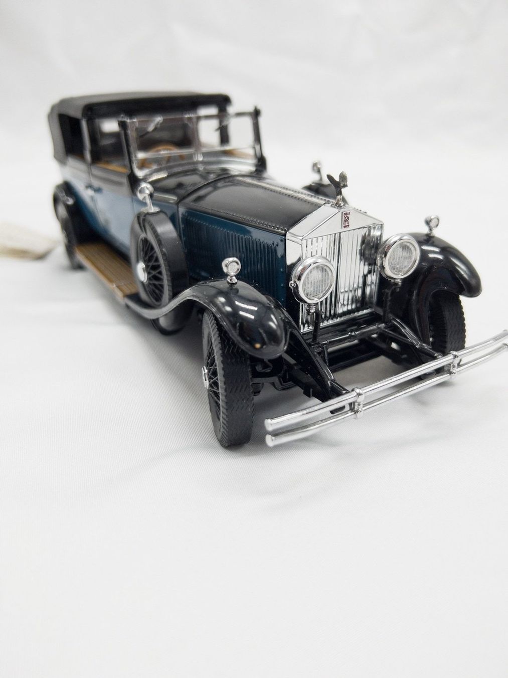 Franklin Mint Modellautos: Franklin Mint - 1:24 - Rolls Royce Phantom 1 Cabrolet 1929 – Gebraucht aus Lausen von hot-preis 3