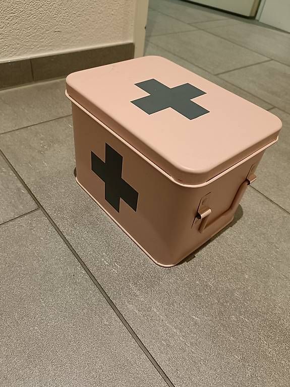 Contenitori & Simili: MEDIC Medikamentenbox – Usato da Thun venduto da mon_nk6p