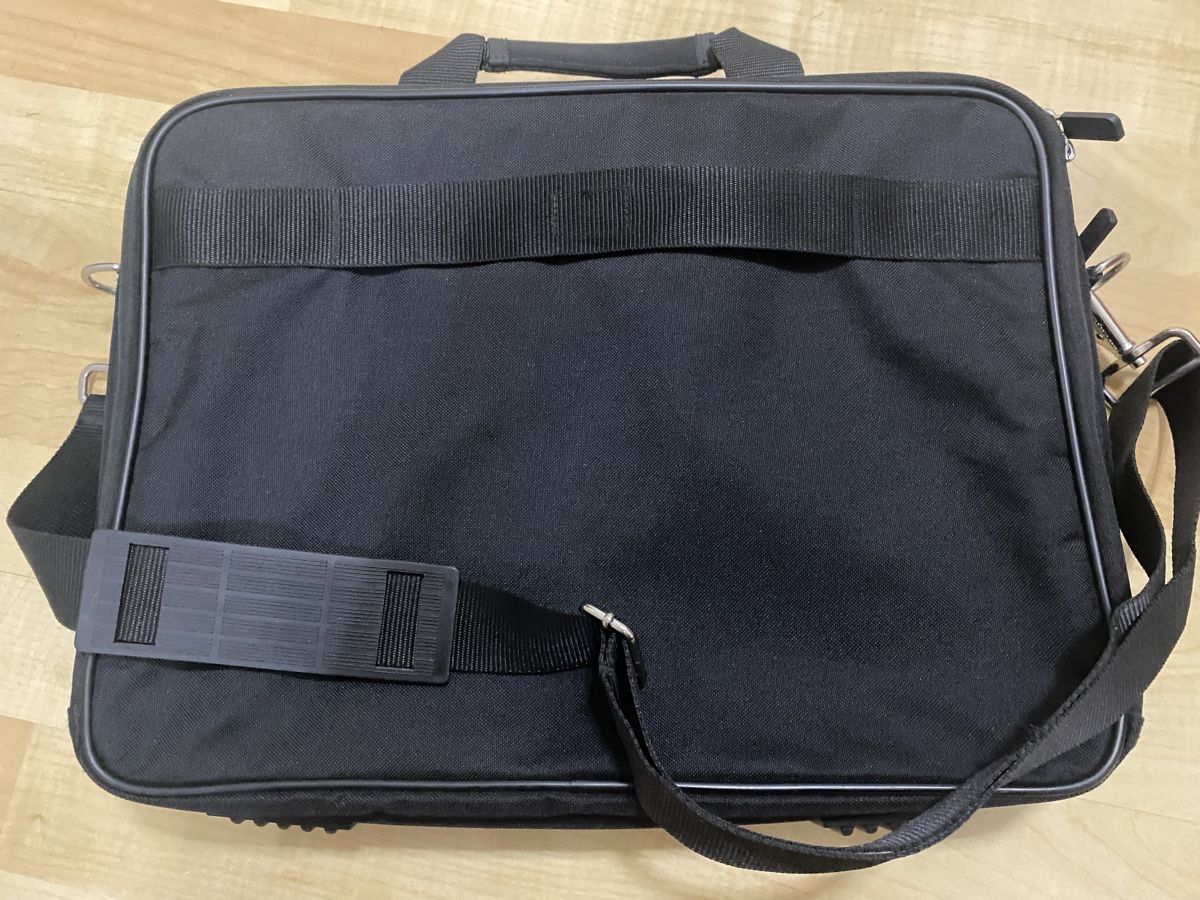 Borse: LAPTOP Tasche schwarz Dicota – Nuovo (secondo la descrizione) da Buochs venduto da mel_dc2n 1