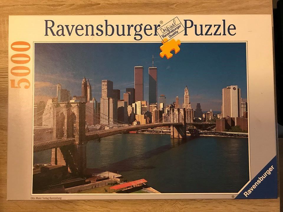 Puzzle Ravensburger 5000 pièces, motif rarissime (Gebraucht) in Combremont-le-Grand für CHF 30