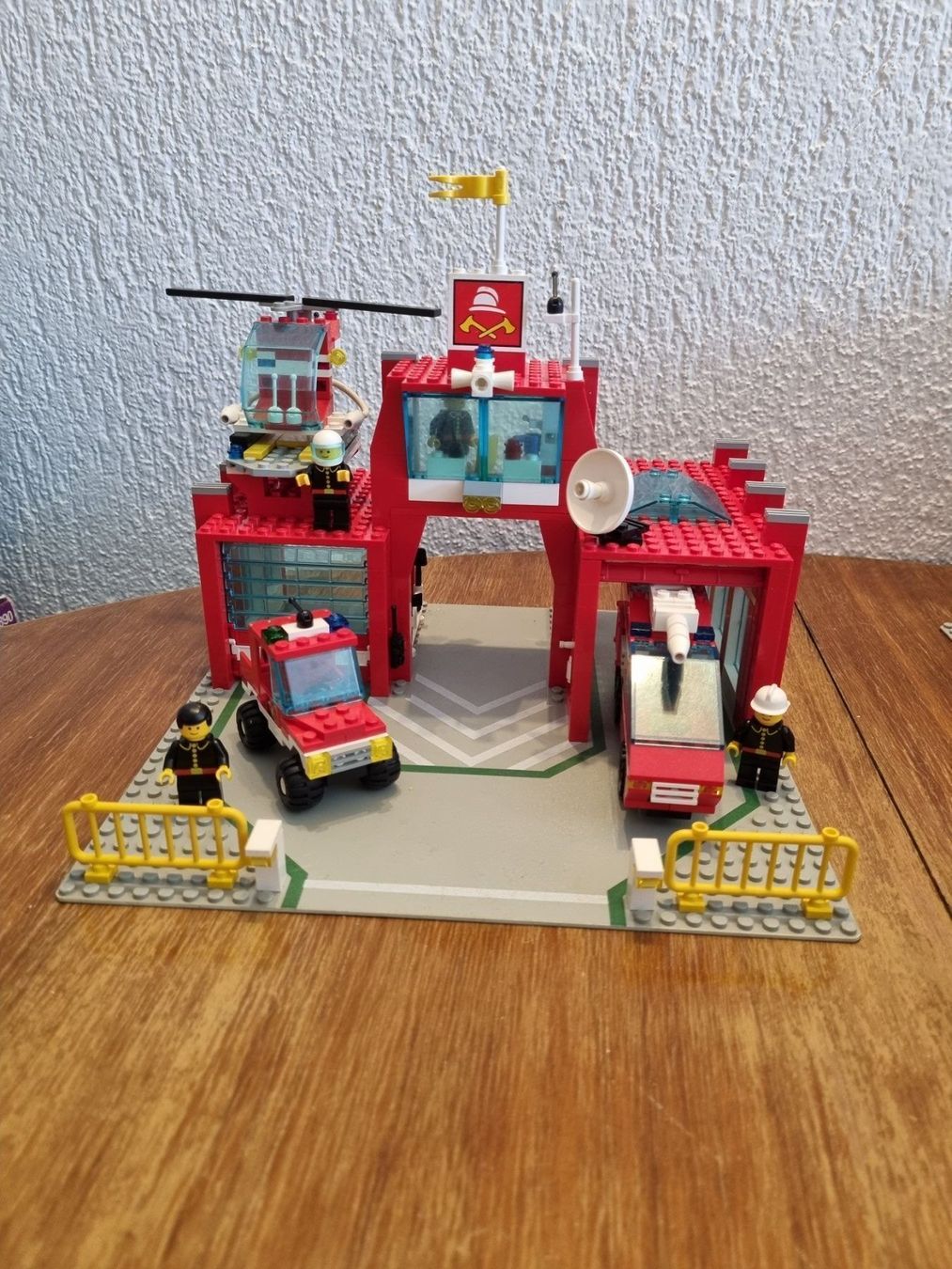 Lego Kit di costruzioni: LEGO Classic Town 6389 Fire Control Center – Usato da Basadingen venduto da NekoBricks 3