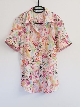 just white bluse