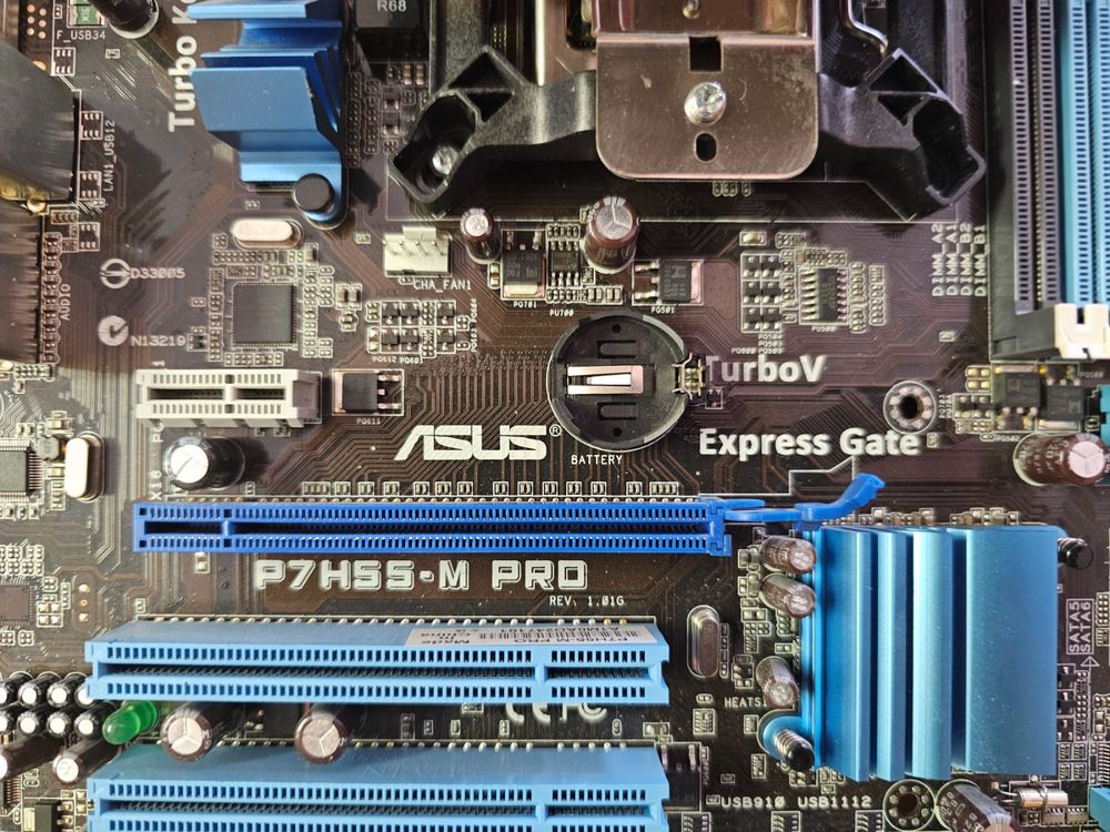 Carte mère ASUS P7H55-M + Processeur Intel Core i5 650