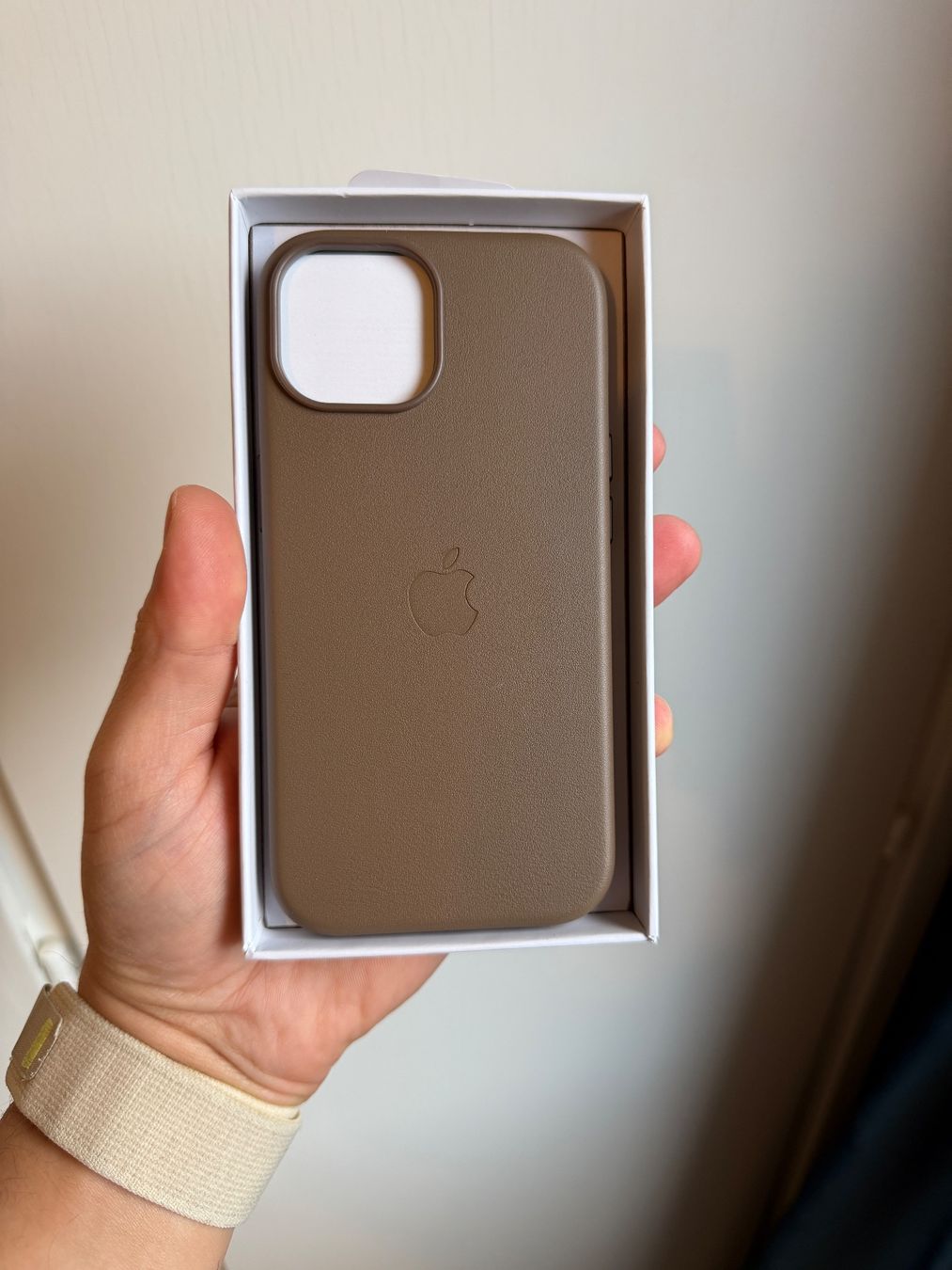 Cover & Protezioni schermo: IPhone 15 Leder Case Replica Neu! – Nuovo e nell'imballaggio originale da Zürich venduto da fresh0001