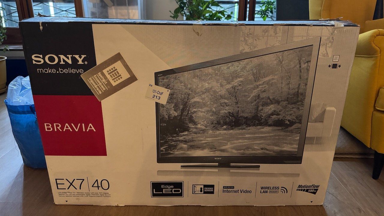 Sony Televisori: TV Sony Bravia 40" + table – Usato da Nyon venduto da ber_clq6