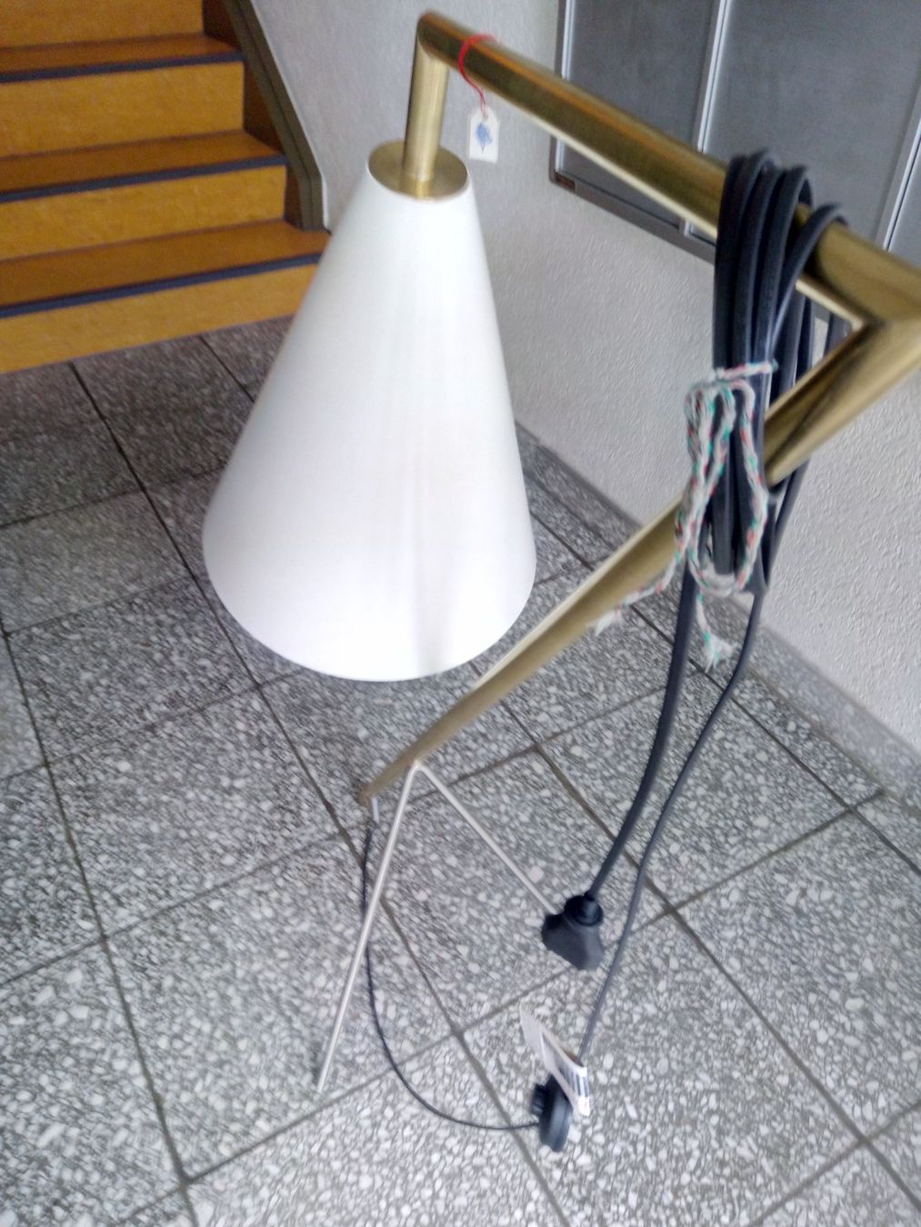 Lampen: Mid- Century Designer Ambiente Lampe Weiß – Gebraucht aus Zürich von edi_c2m6 8
