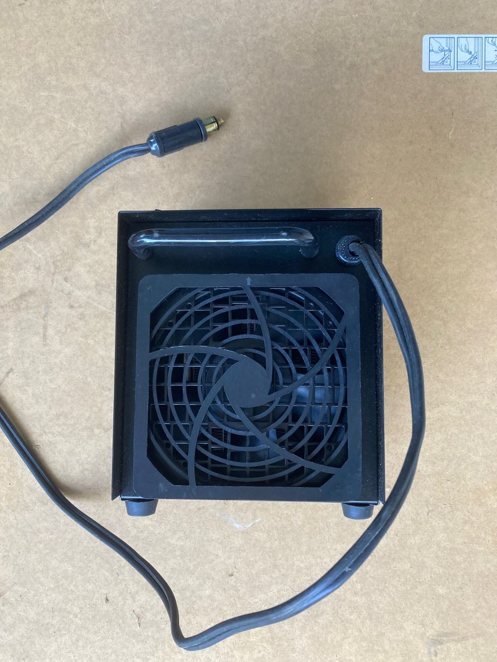 Radiateurs: 12V Heizung Ecosol-S – D'occasion à Zielebach par ZIGER02 1