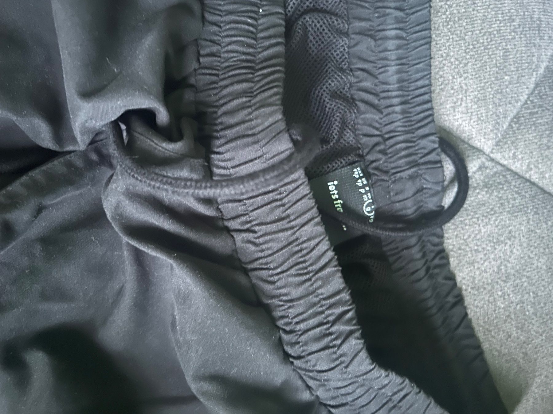 Pantaloni: iets frans Trackpant Grösse L – Usato da Allschwil venduto da GrenzWert 1