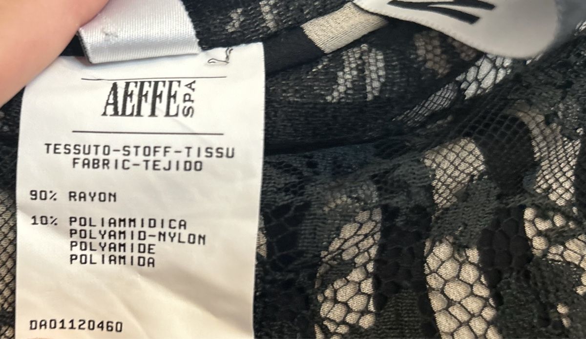 Moschino Jupes: Moschino Couture Spitzenrock Gr. 42 – D'occasion à Zürich par OLDandNEW. 6