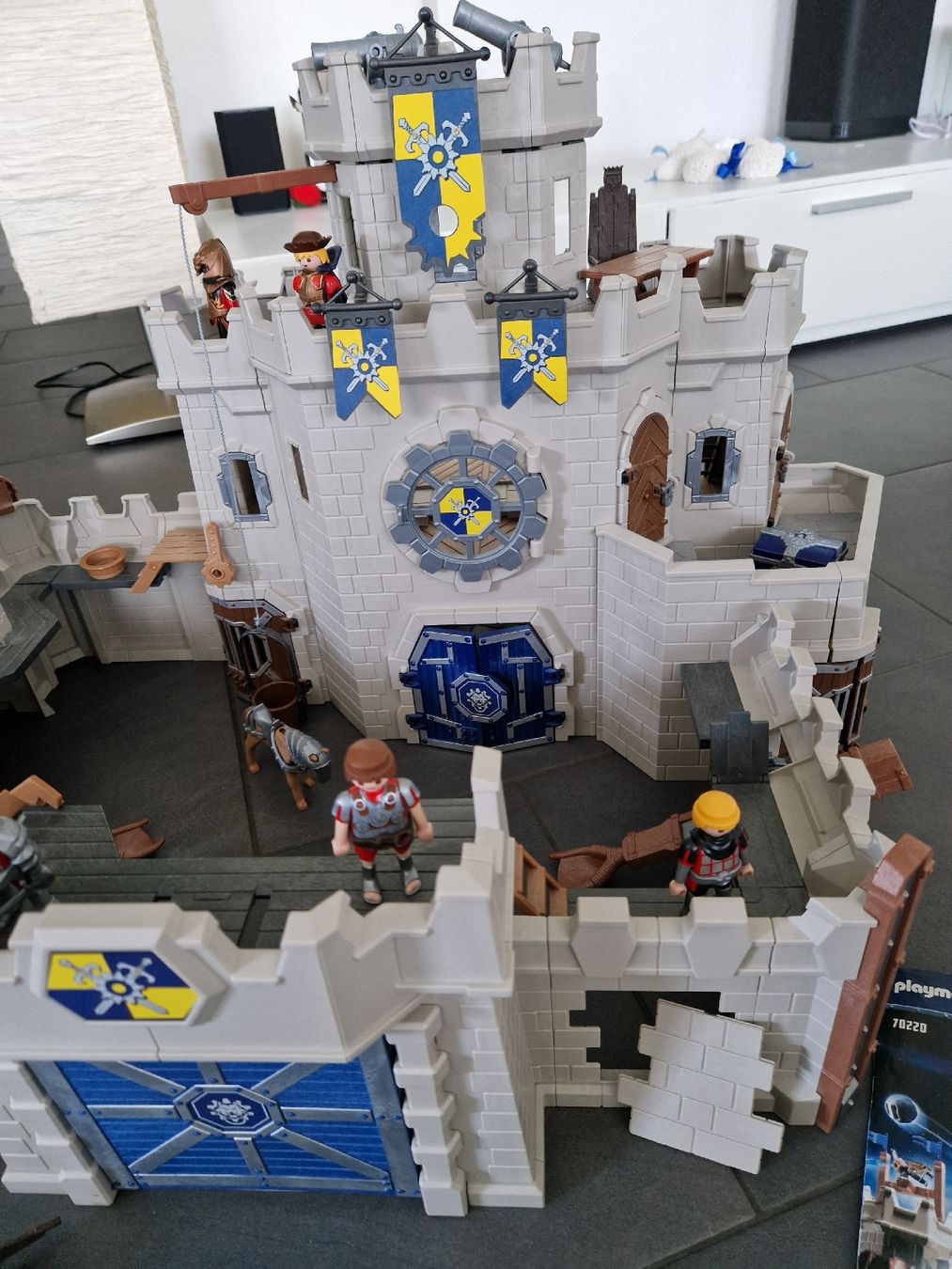 Playmobil Giocattoli: Grosse Playmobil Novelmore Burg – Usato da Würenlingen venduto da Salome8 2