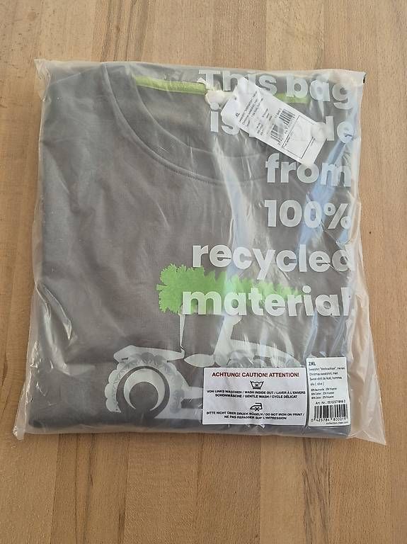 Pulls & Sweat-shirts: Weihnachtspulli Traktor Gr. 2XL originalverpackt – Neuf avec emballage d'origine à Buttisholz par Ottilia31 2