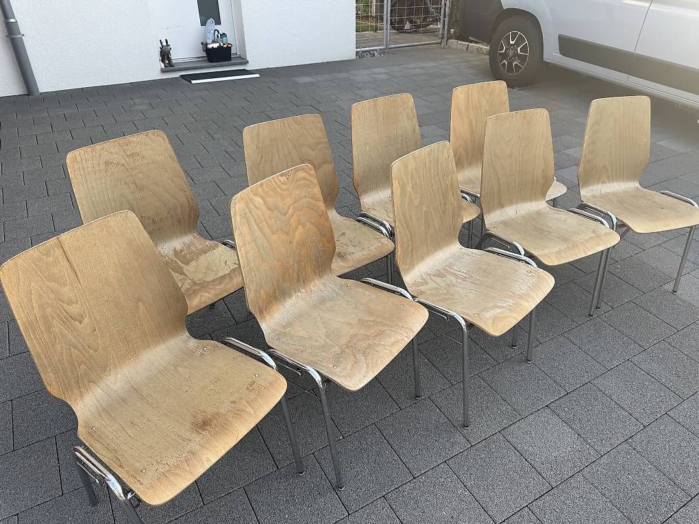 Chaises: Stapelstühle – D'occasion à Roggwil BE par piccu85