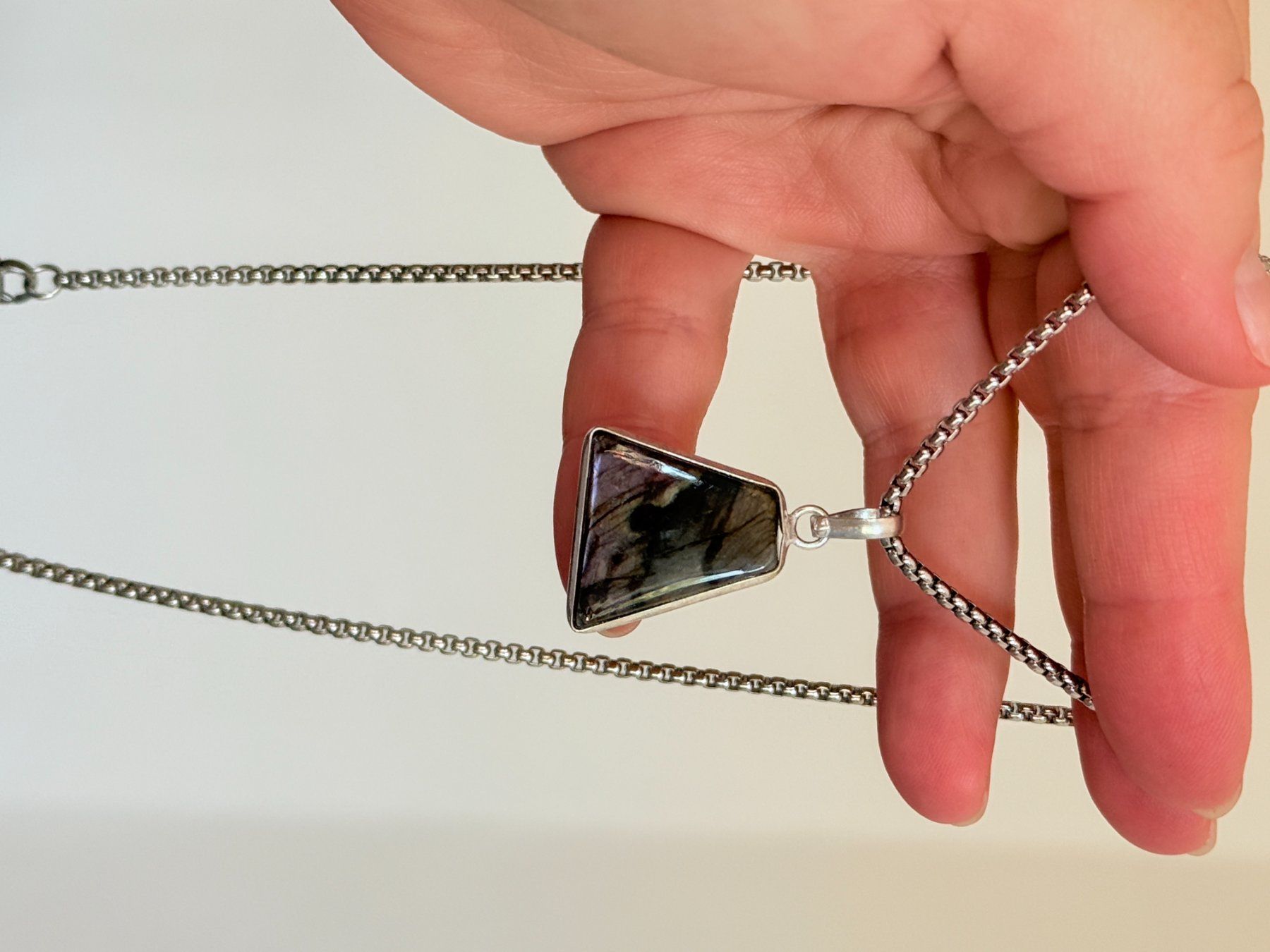 Ketten: Collier avec Labradorite – Neu und originalverpackt aus Genève von AWWA 4