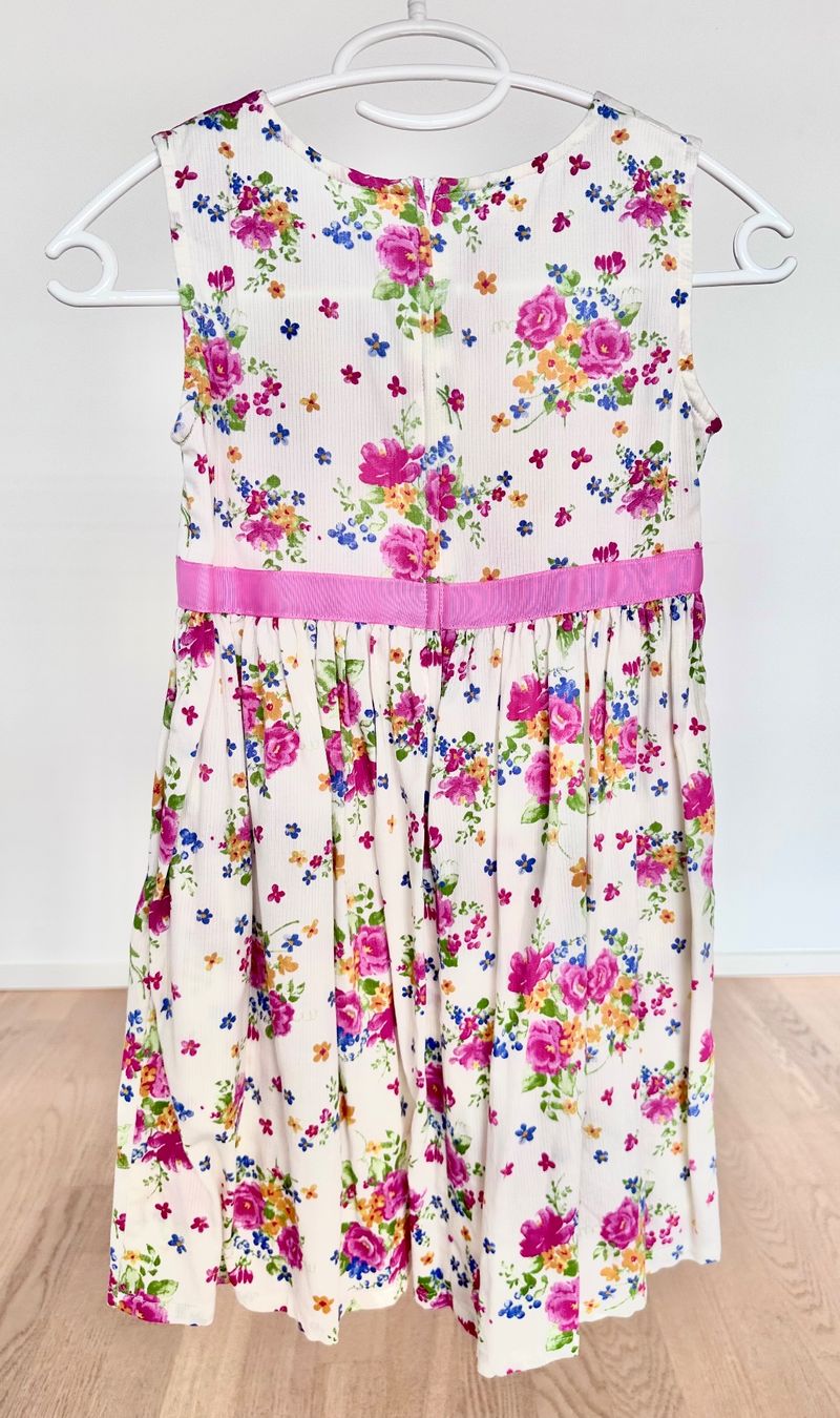 Vestiti & Gonne: Wunderschönes Mädchenkleid neu 120-130 – Nuovo (secondo la descrizione) da Steinen venduto da SputnikSweetheart 2