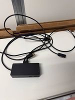 Microsoft Surface Dock mit 2x DisplayPort Kabel