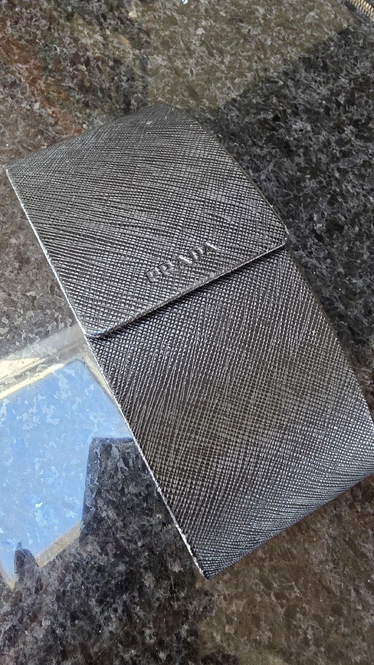 Prada Brillen & Gläser: Lunette de vue PRADA noire – Gebraucht aus Cheyres von Karine-Schweiz 2