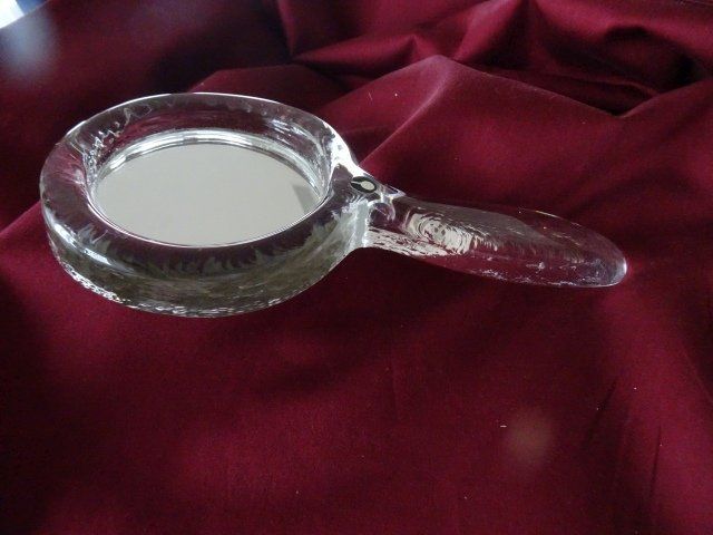 Bicchieri: Handspiegel rund mit Griff, Glas massiv – Nuovo (secondo la descrizione) da Berikon venduto da Akronym55