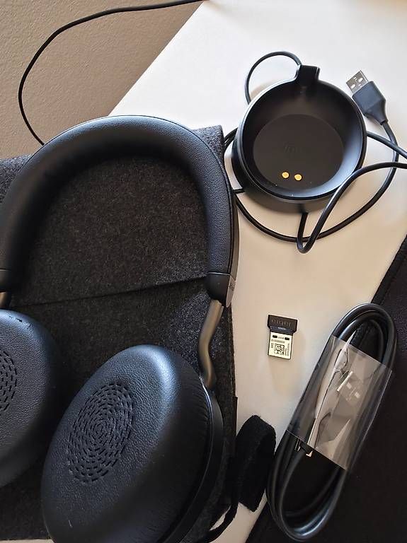 Jabra Cuffie: Jabra Evolve2 75 MS Stereo USB-A + Ladestation – Usato da Detligen venduto da beta_05 2
