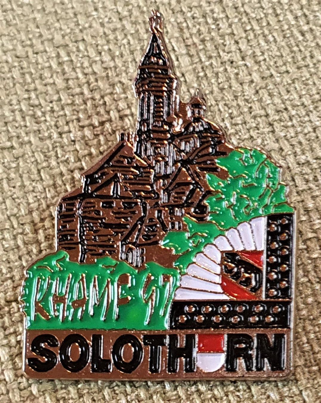 Placchette & Badge: D943 - Pin KHAMF97 Solothurn Bern Suisse – Usato da Reinach BL venduto da Boston-Verkauf