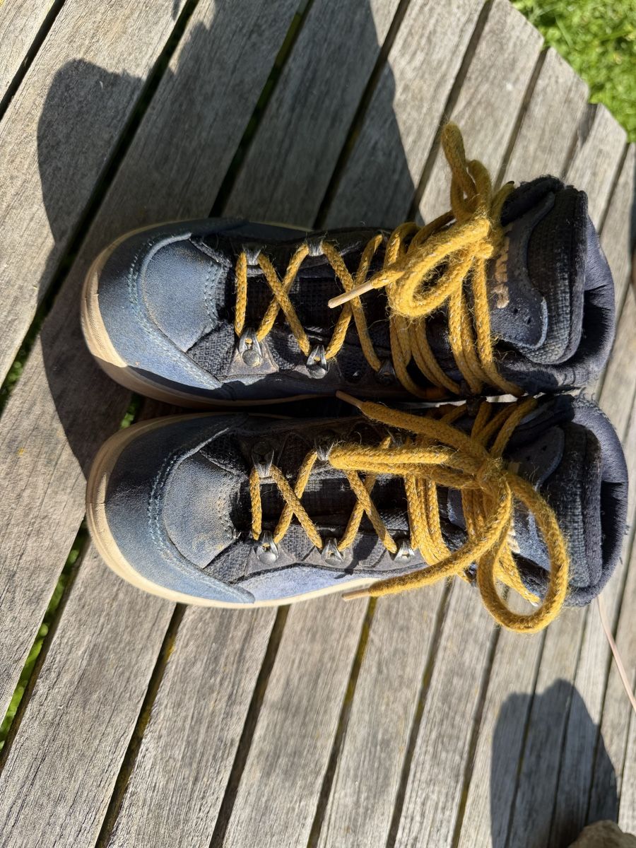 Lowa Scarpe per ragazzi: Wanderschuhe LOWA x NAMUK 29 – Usato da Nussbaumen AG venduto da sputnikrules