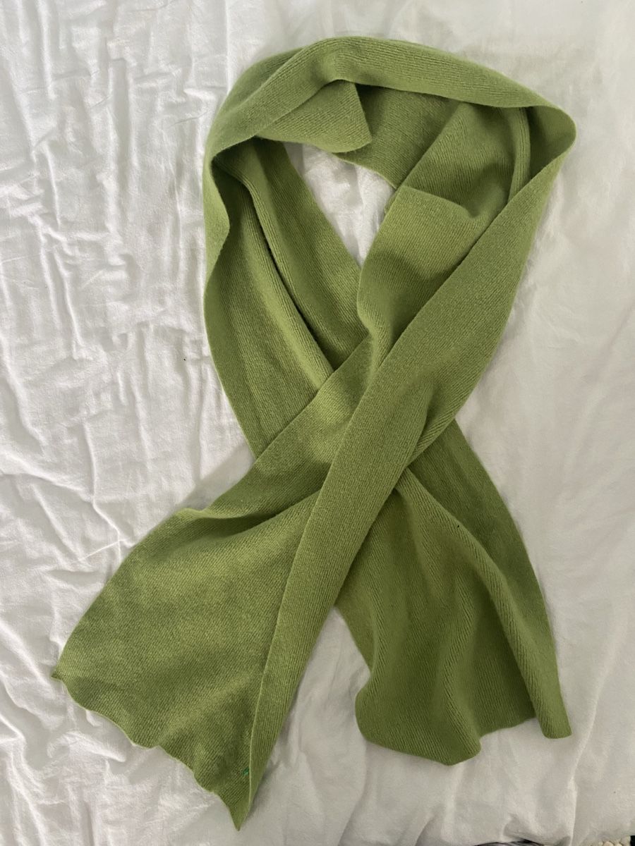 Foulards & écharpes: Hellgrüner Schal – Neuf (Voir description) à Spiegel b. Bern par ano_tc7y 1
