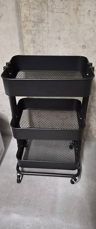 Carrelli di servizio: IKEA Råskog Servierwagen  – Usato da Melchnau venduto da Rhabarber_98