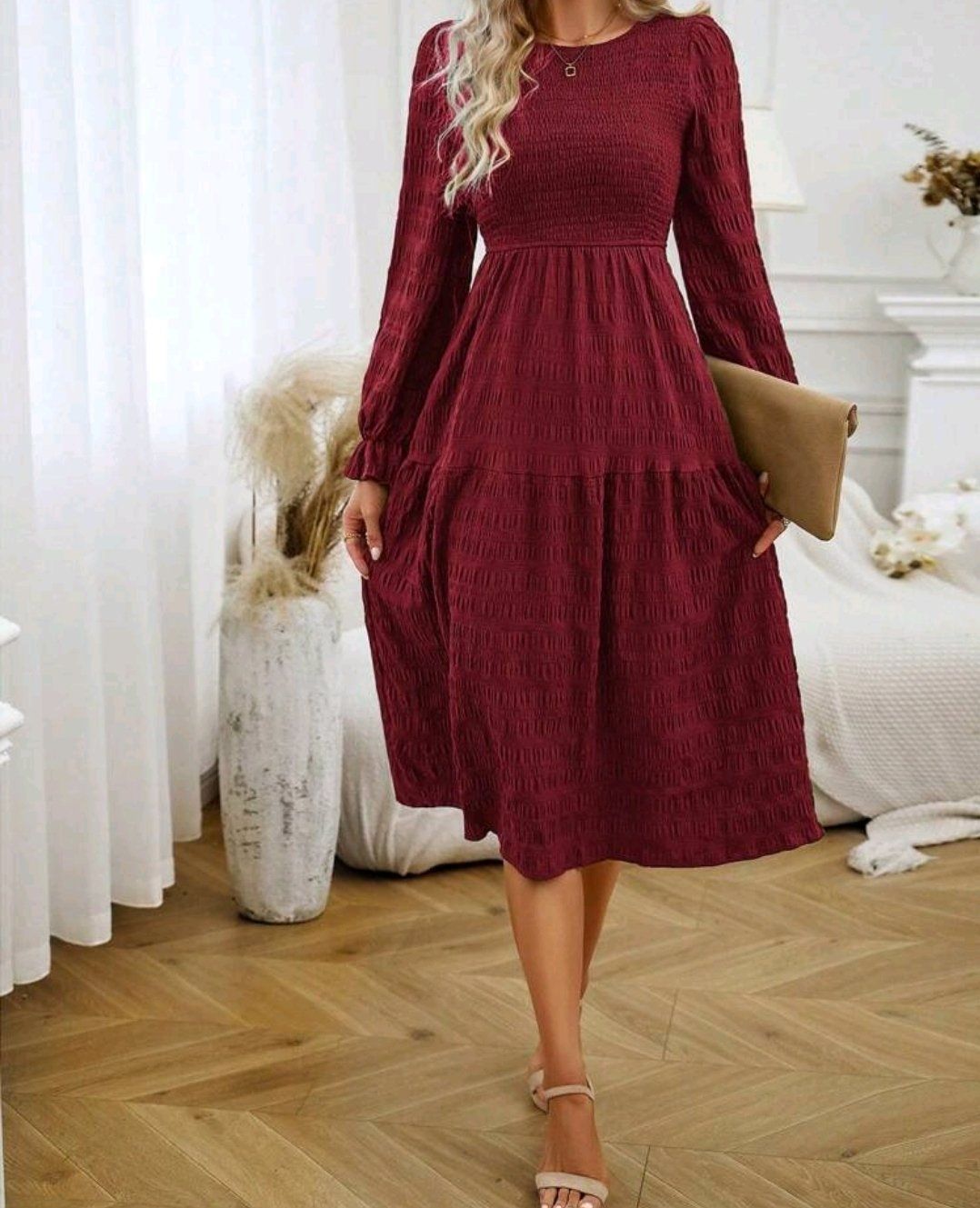 Kleider: Bordeaux rotes Midikleid, Grösse 38 – Gebraucht aus Les Reussilles von Aline.02 1