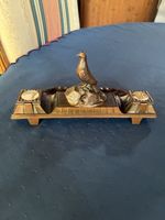 Schreibzeugablage mit Taube aus Metall