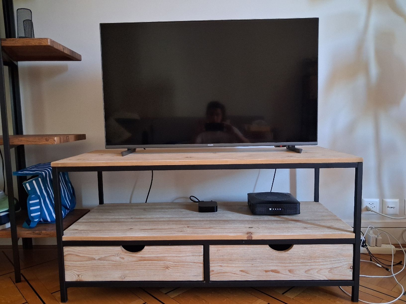 Maisons du monde TV Möbel: Meuble TV Maisons du Monde – Gebraucht aus Genève von sar_ktd8