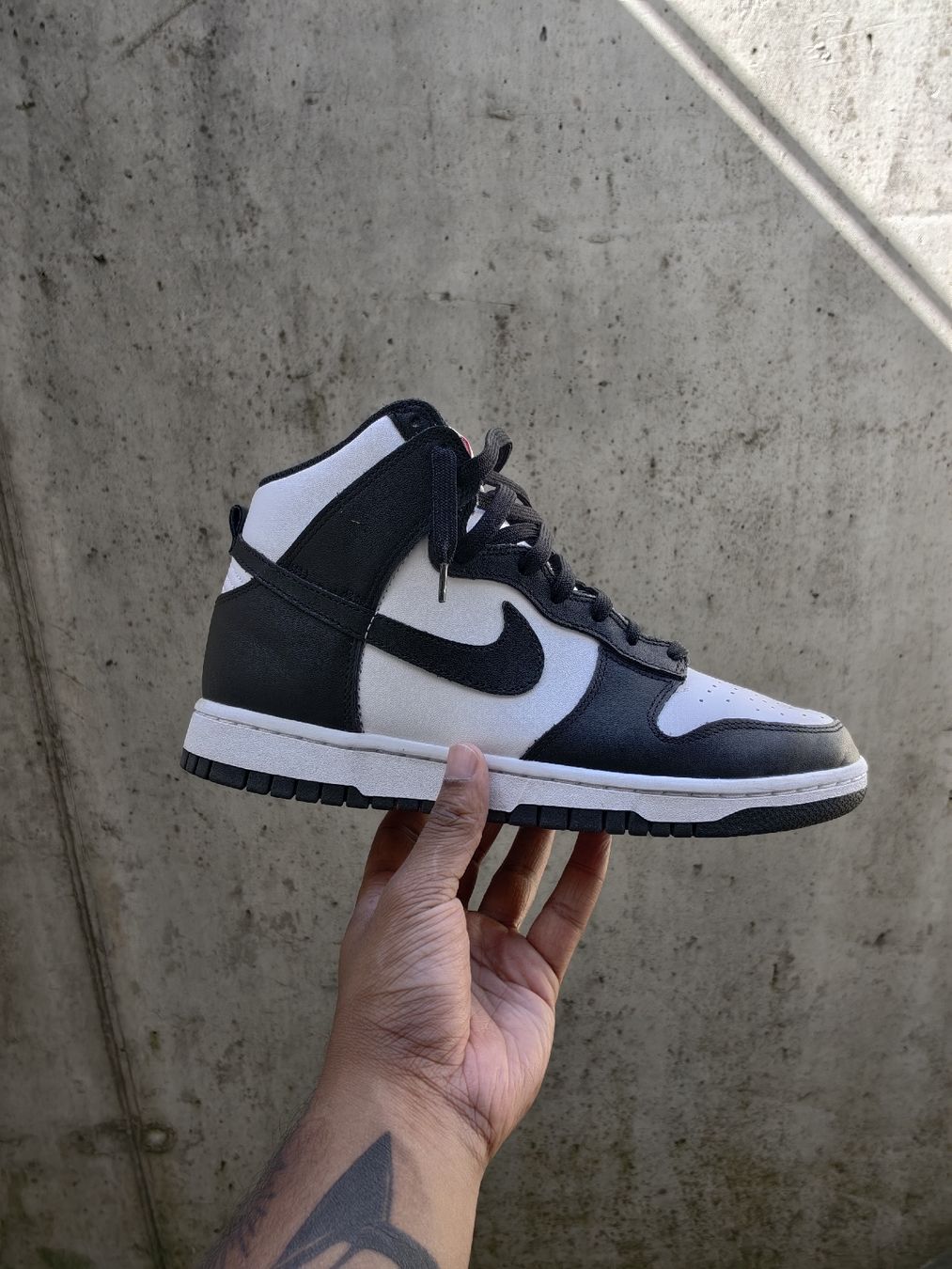 Nike Scarpe da uomo: Nike Dunk high "Panda"  – Nuovo (secondo la descrizione) da Herzogenbuchsee venduto da pre_h27s