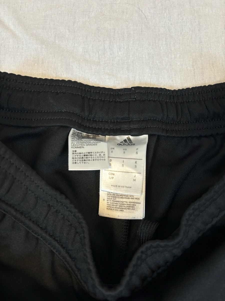 Adidas Pantaloni: Adidas Trainerhose Manchester United – Nuovo (secondo la descrizione) da Lindau venduto da KT_Vintage 6
