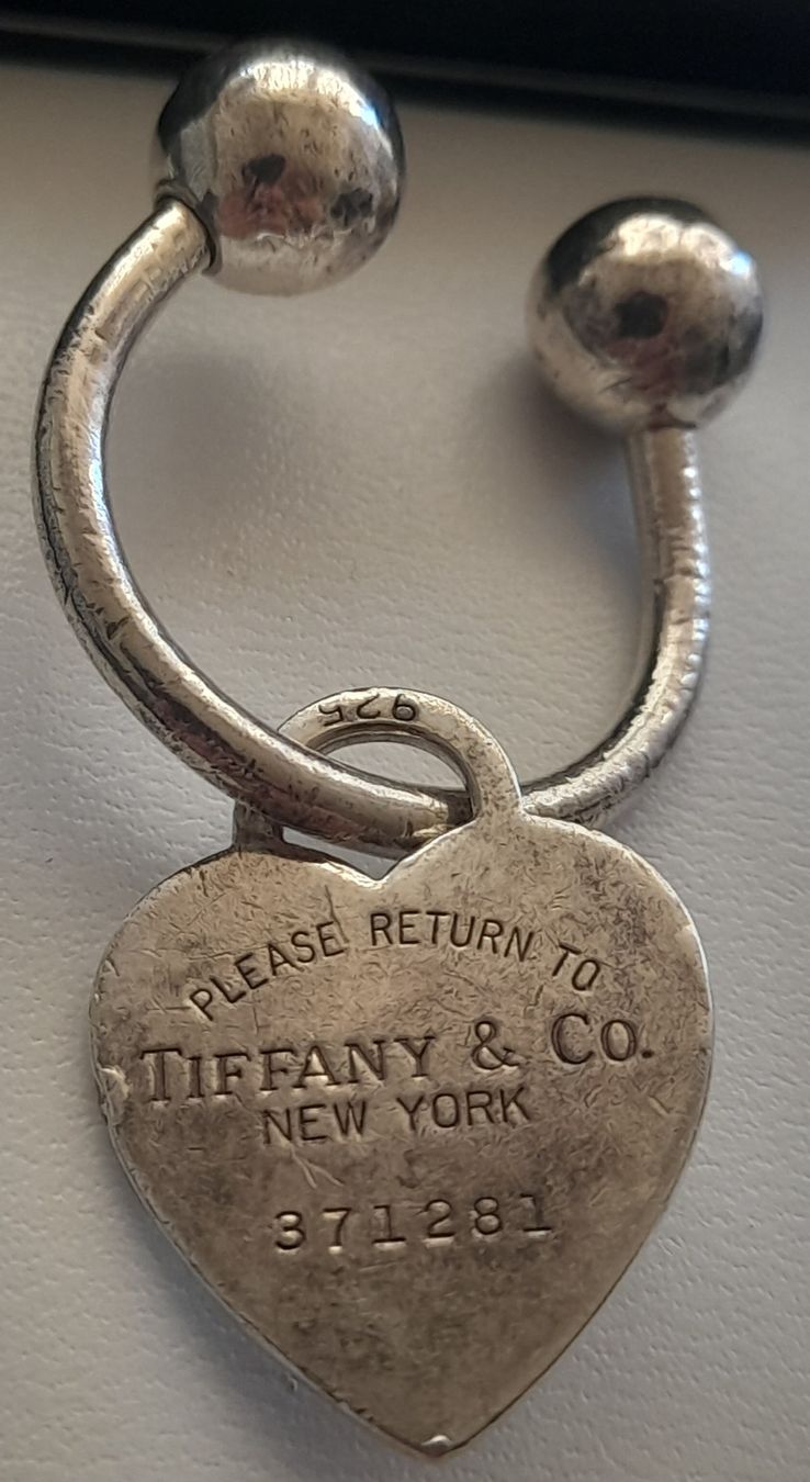 Tiffany & Co. Pendentifs: Objet TIFFANY & CO,en argent 925 – D'occasion à Lausanne par Glam-Luxe 2