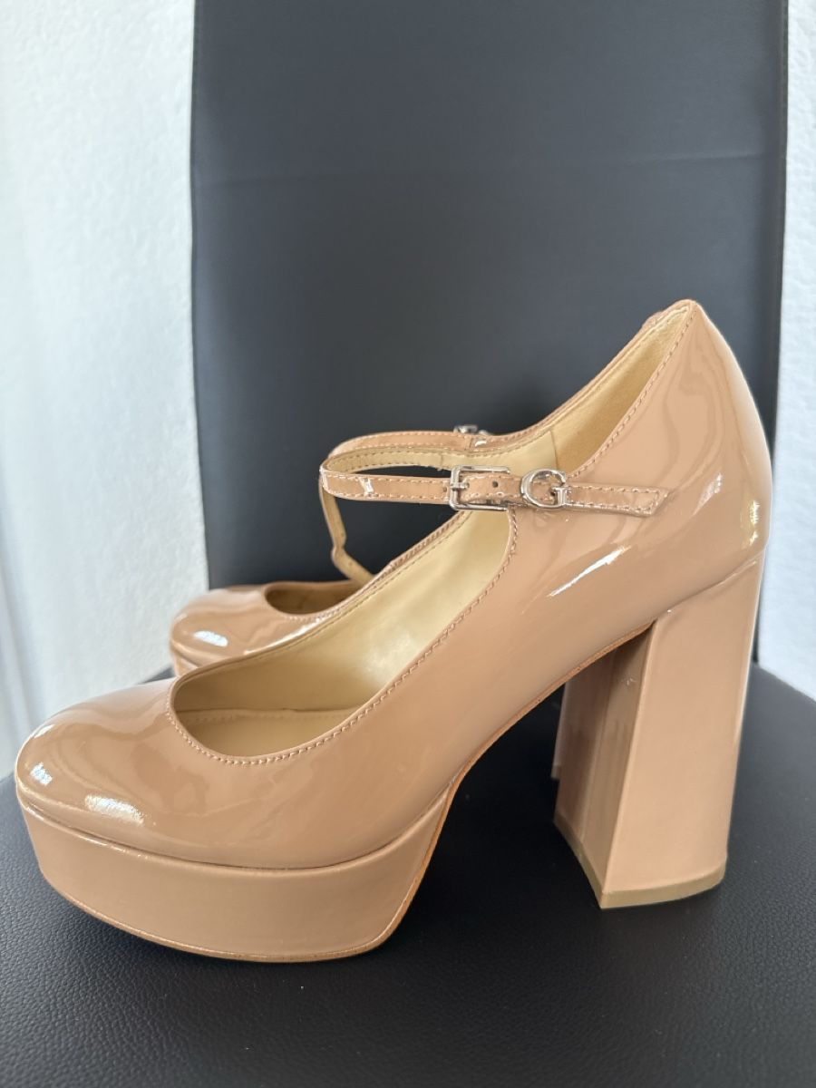 Guess Scarpe da donna: Guess Lack Pumps, Beige, neue – Nuovo (secondo la descrizione) da Selzach venduto da Adatte02 1