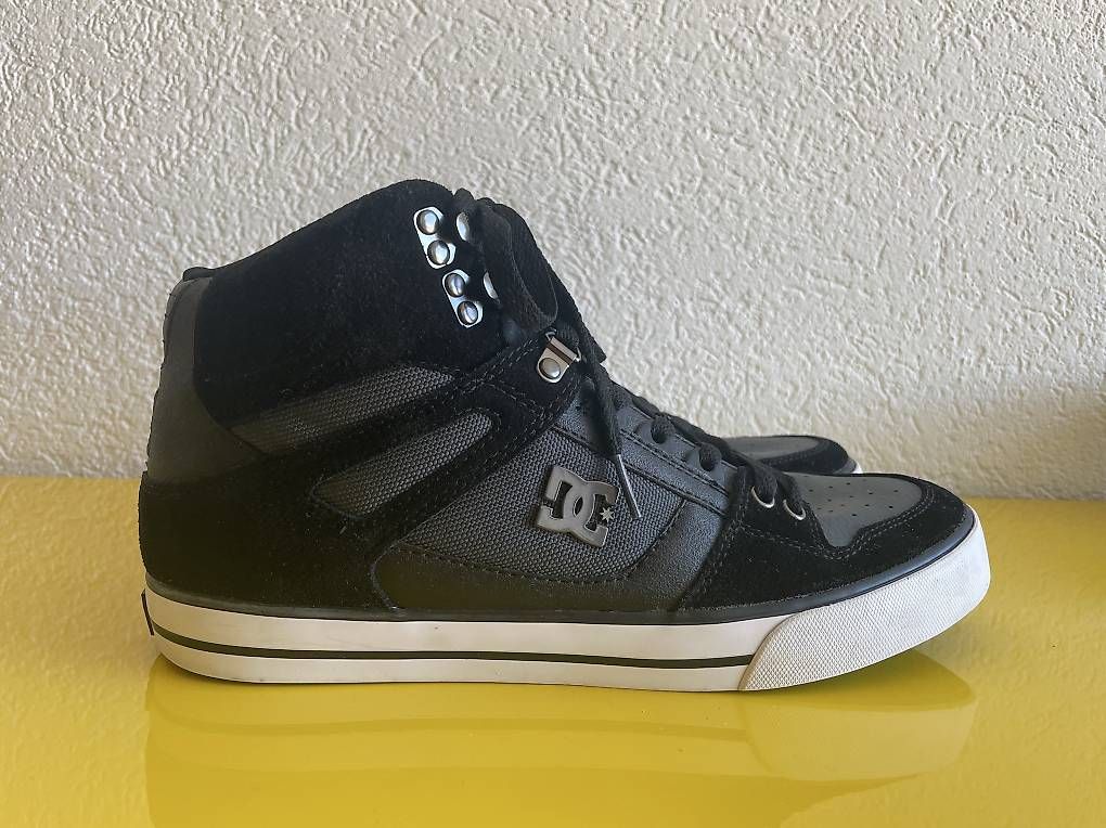 Herrenschuhe: DC shoes Pure Hi taille 43 – Gebraucht aus Martigny von ritonlgazon