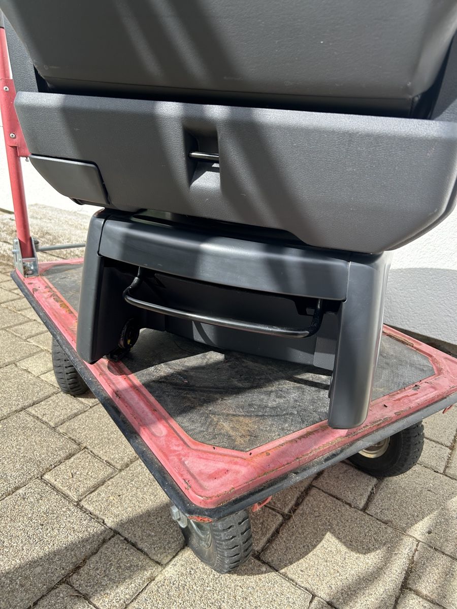 VW Autres accessoires p. véhicule: VW T5, T6, T6.1 Sitz Einzelsitz – D'occasion à Salvenach par Ricardo3280 3