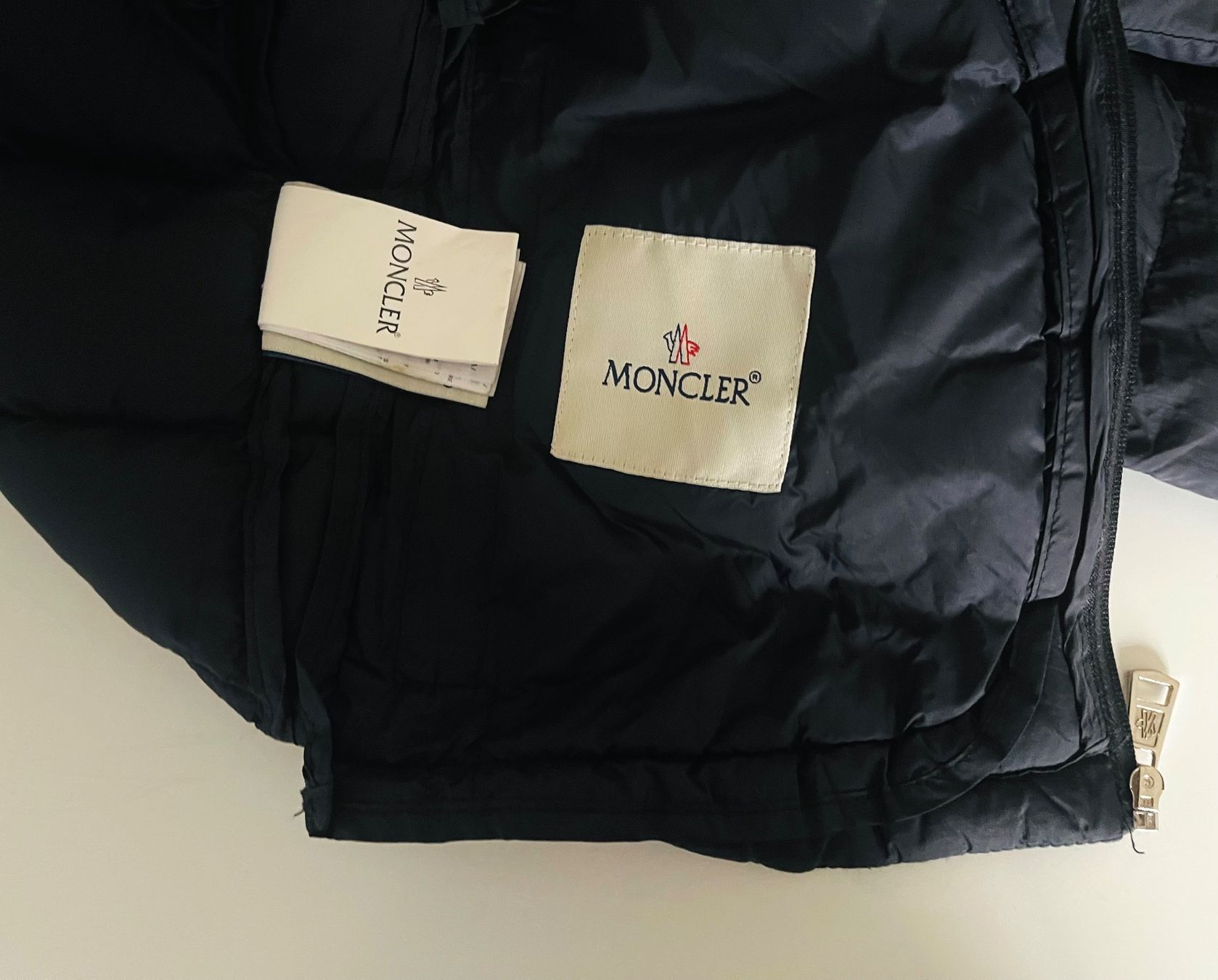 Moncler Giacche: Doudoune MONCLER Longue Saison – Usato da Genève venduto da Bazaror 9