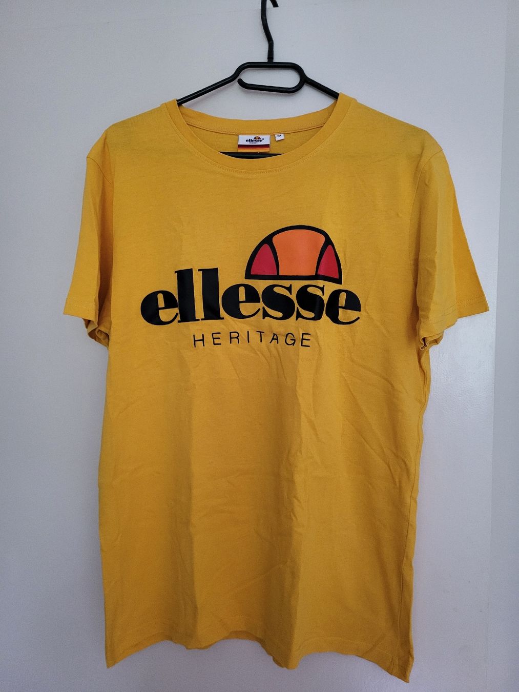 Ellesse T-shirt: ellesse T-Shirt – Usato da Therwil venduto da Hexe13
