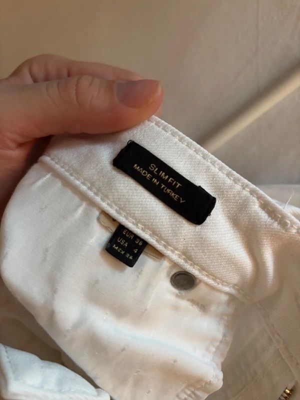 Massimo Dutti Jeans: Damen Jeans Weiss Slim Fit – Nuovo (secondo la descrizione) da Rafz venduto da mar_j7dl 2